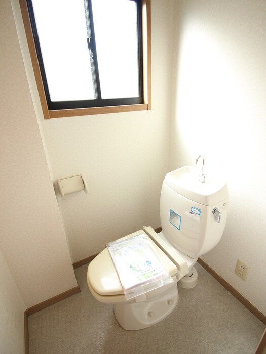 物件内観写真10　(トイレ)