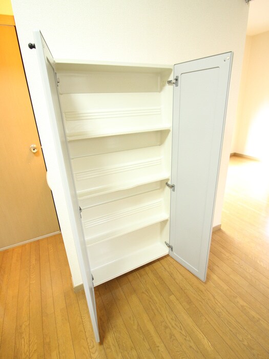 物件内観写真17　(靴箱)