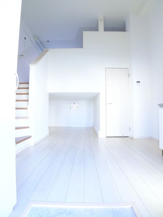 物件内観写真20　(廊下)