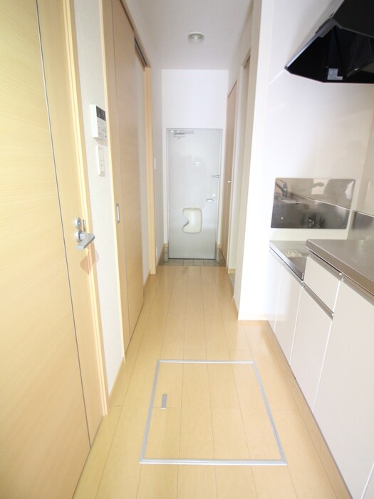 物件内観写真15　(廊下)