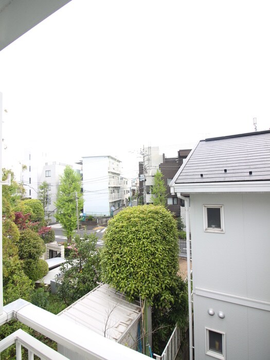 物件内観写真16　(室内からの展望)