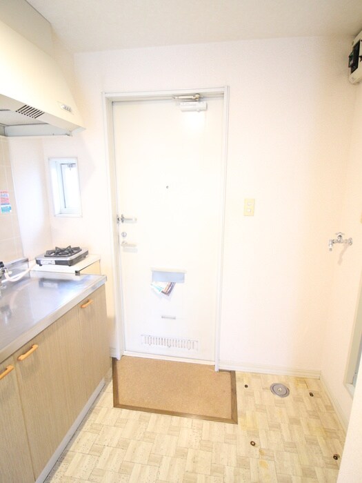 物件内観写真17　(玄関)