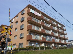 スカイプラザ湘南外観写真