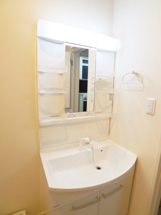 物件内観写真8　(洗面)