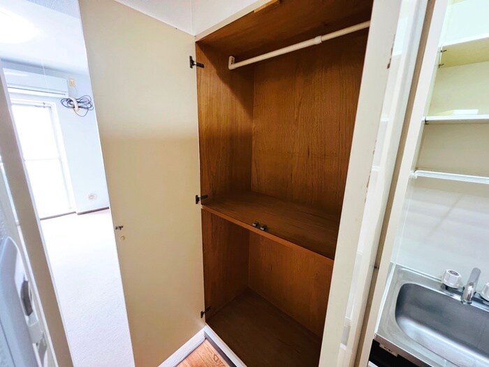 物件内観写真11　(収納)