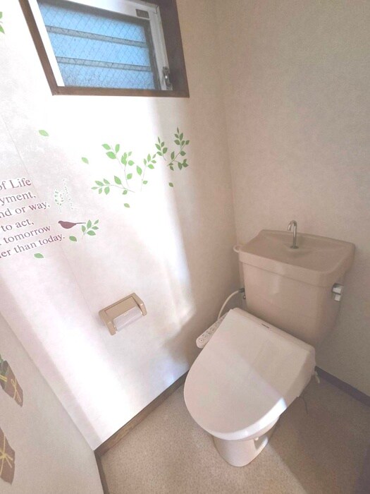 物件内観写真14　(トイレ)