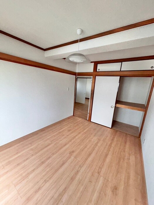 物件内観写真16　(収納)