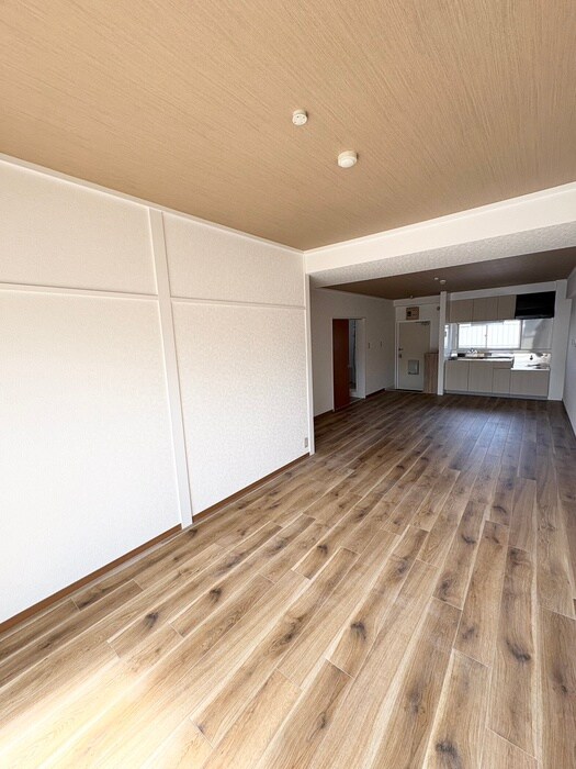 物件内観写真21　(居室)