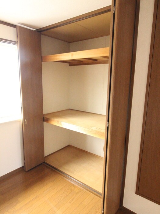 物件内観写真13　(収納)