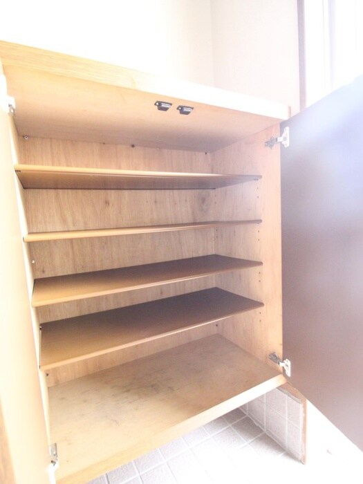 物件内観写真16　(靴箱)