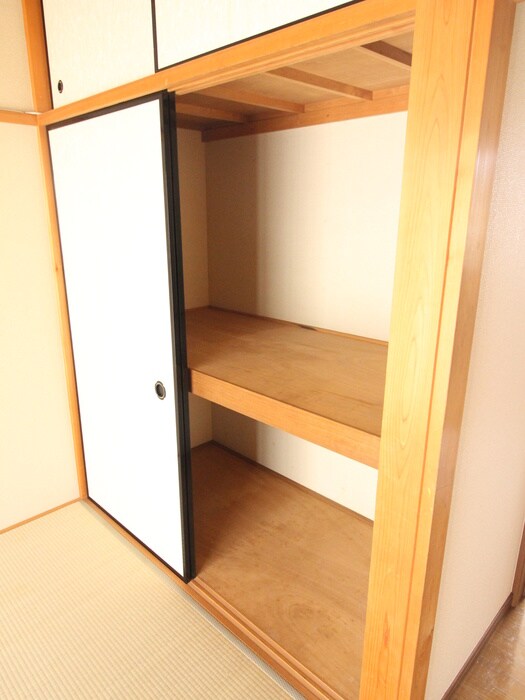 物件内観写真16　(収納)