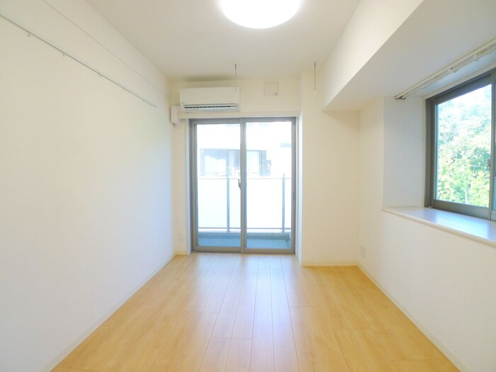 物件内観写真8　(ベランダ・バルコニー)