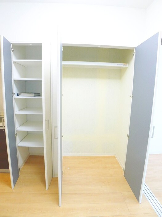 物件内観写真11　(収納)