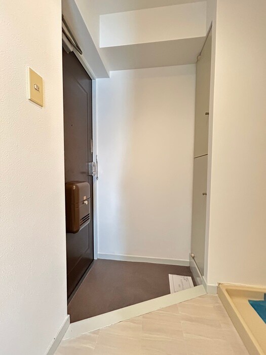 物件内観写真19　(玄関)