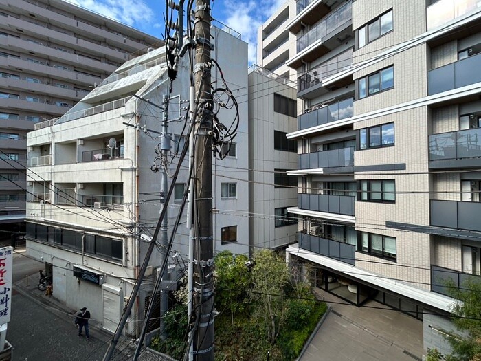 物件内観写真22　(室内からの展望)