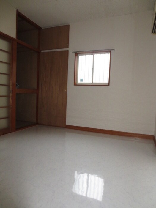 物件内観写真6　(居室)