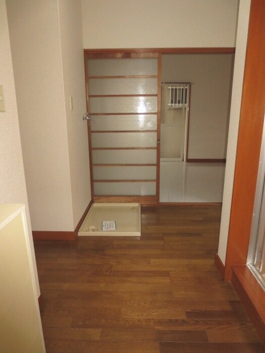 物件内観写真8　(廊下)