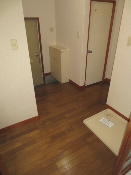 物件内観写真12　(廊下)