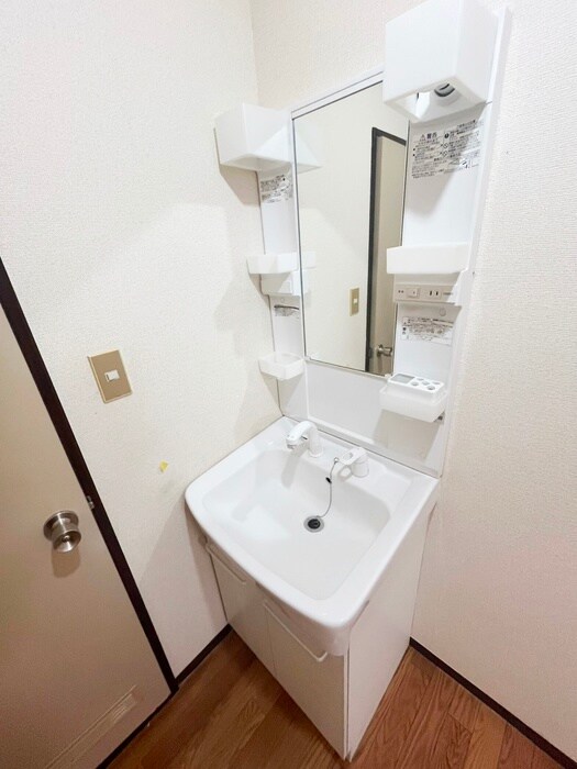 物件内観写真12　(洗面)