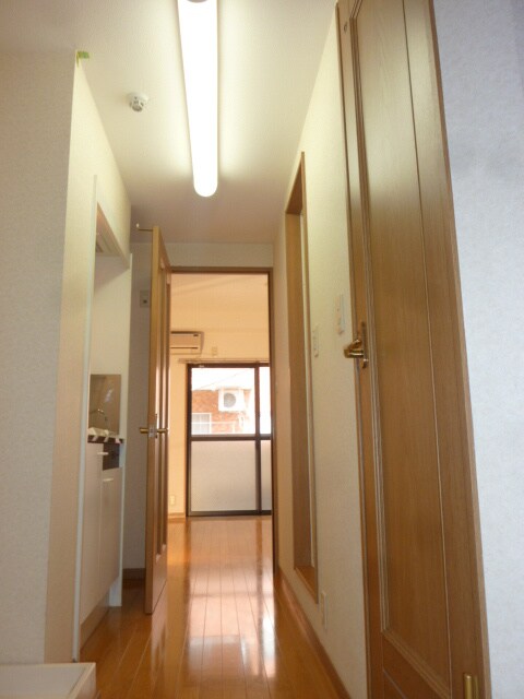 物件内観写真7　(廊下)