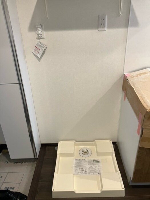 物件内観写真13　(洗濯機置場)