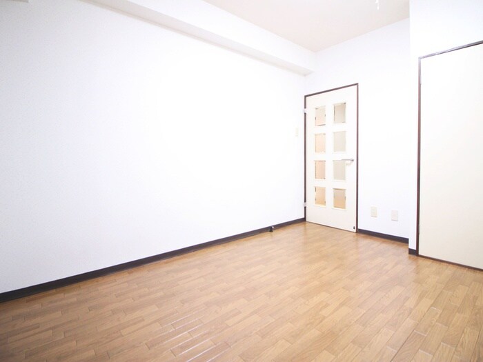 物件内観写真17　(居室)