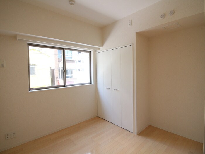 物件内観写真10　(居室)