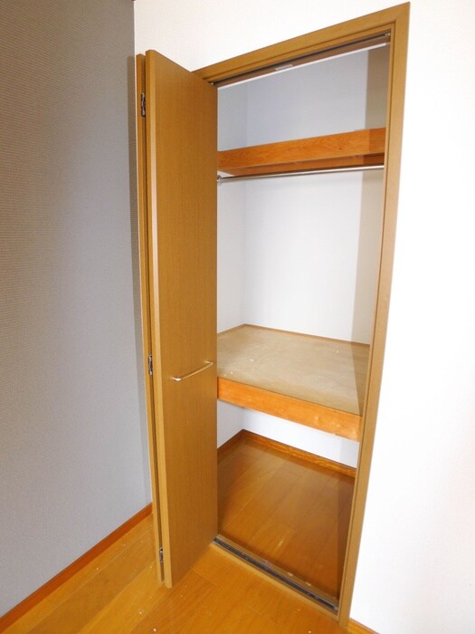 物件内観写真6　(収納)