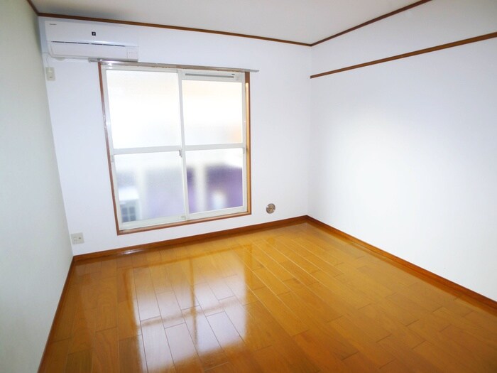 物件内観写真6　(居室)