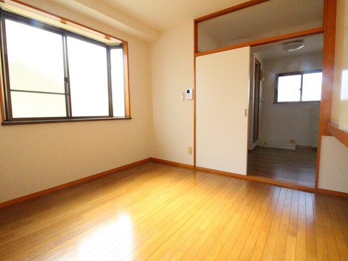 物件内観写真11　(居室)