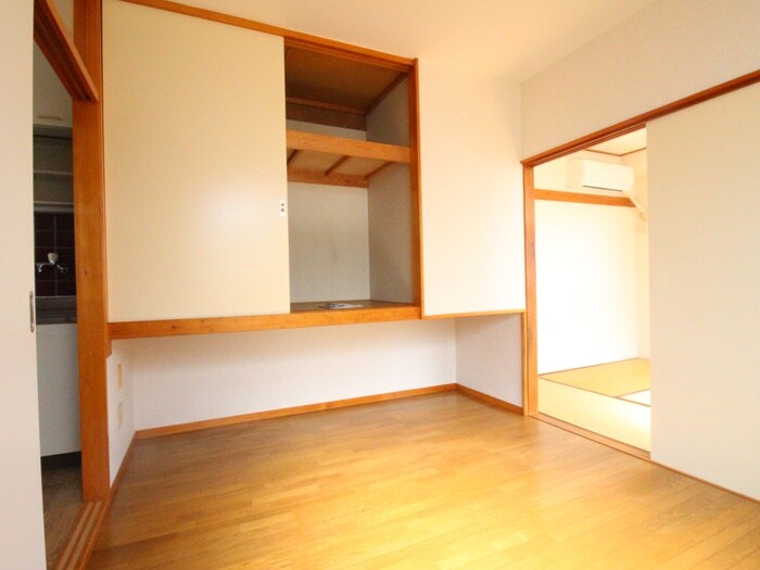 物件内観写真12　(収納)