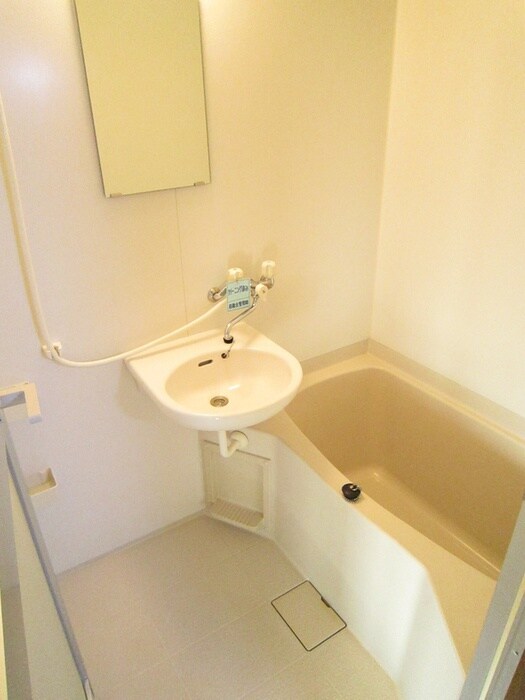 物件内観写真12　(バス／シャワールーム等)