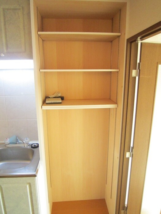 物件内観写真15　(居室)