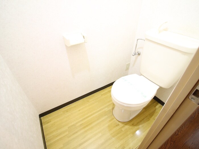 物件内観写真9　(トイレ)