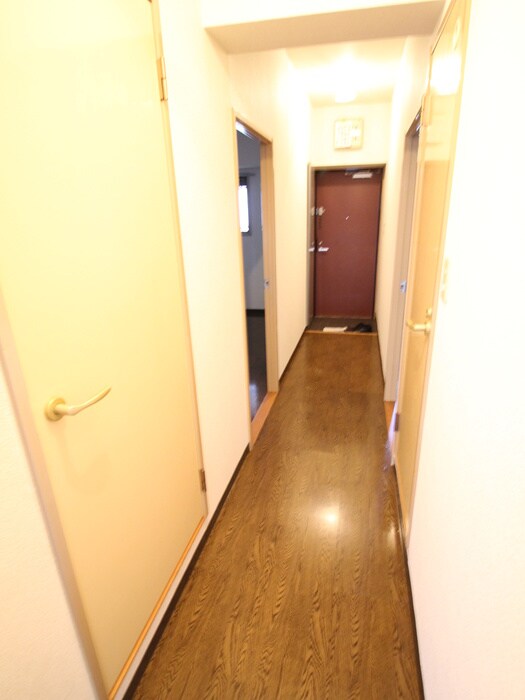 物件内観写真17　(廊下)