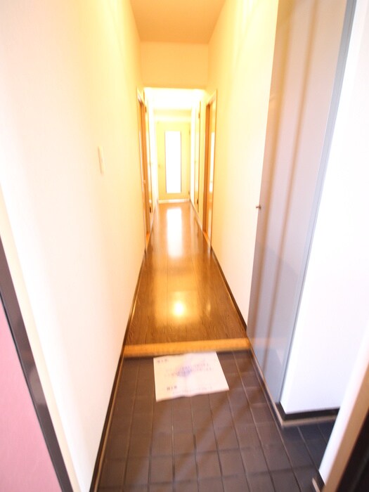 物件内観写真20　(玄関)