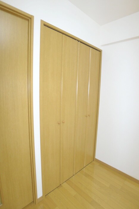 物件内観写真10　(収納)