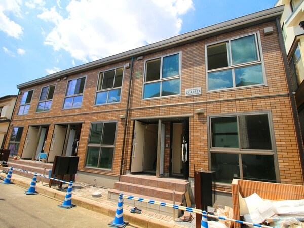 建築中