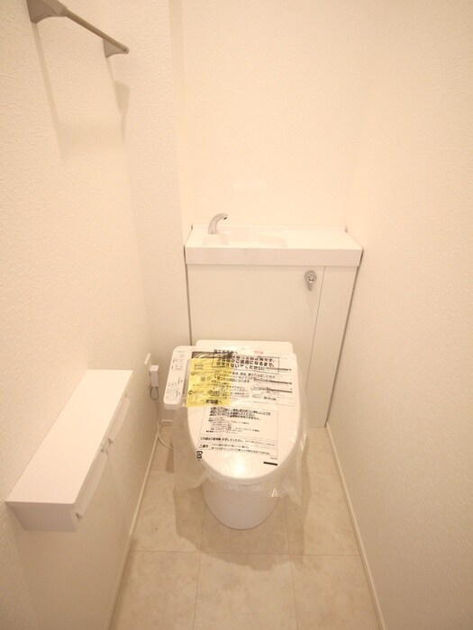 物件内観写真15　(トイレ)