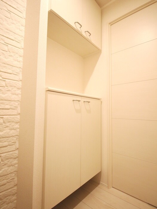 物件内観写真18　(靴箱)