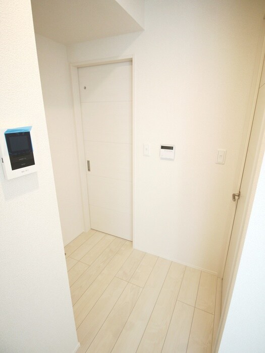 物件内観写真19　(廊下)