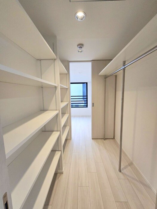 物件内観写真10　(収納)