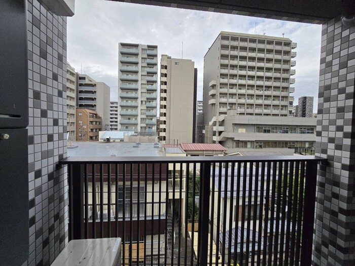 物件内観写真17　(室内からの展望)