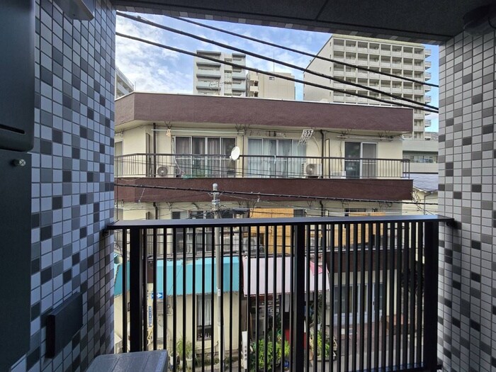 物件内観写真17　(室内からの展望)