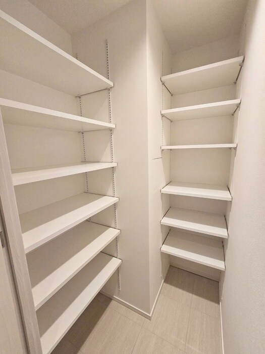 物件内観写真18　(靴箱)