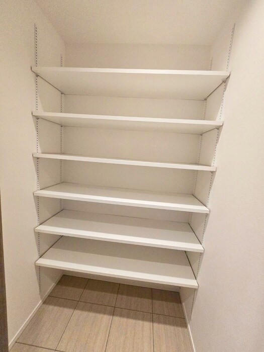 物件内観写真18　(靴箱)