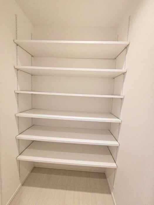 物件内観写真18　(靴箱)