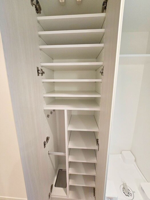 物件内観写真18　(靴箱)