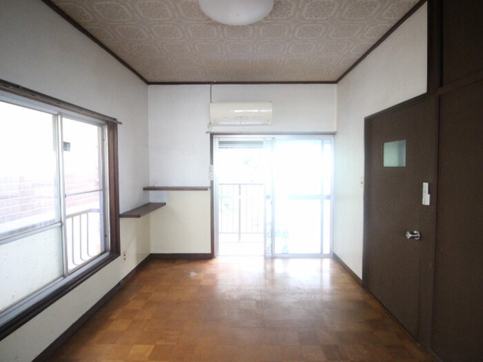 物件内観写真9　(居室)