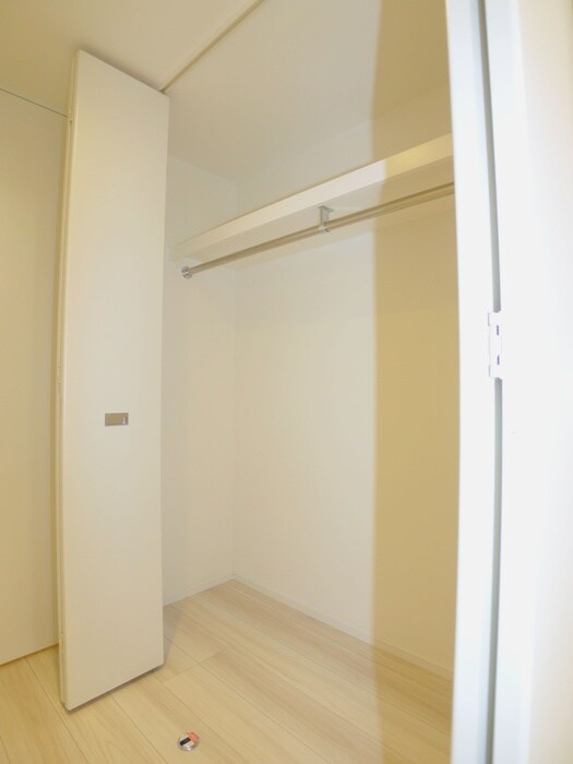 物件内観写真12　(収納)